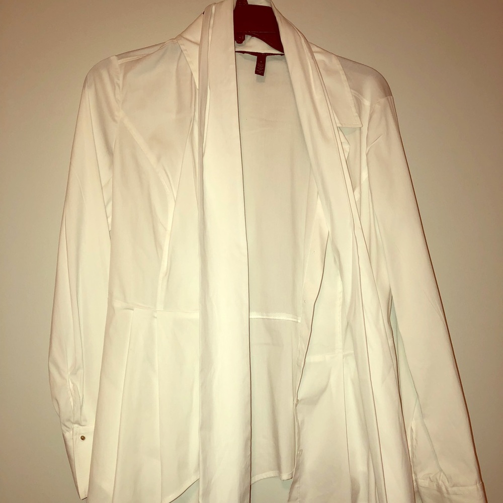 Crisp White House Black Market Button Down Shirt